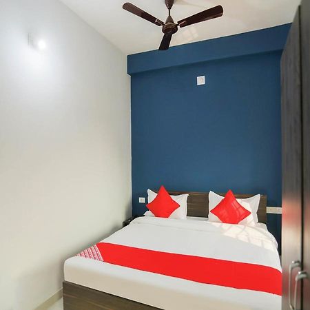 Flagship 76560 Hotel Vanss Bhubaneswar Bagian luar foto