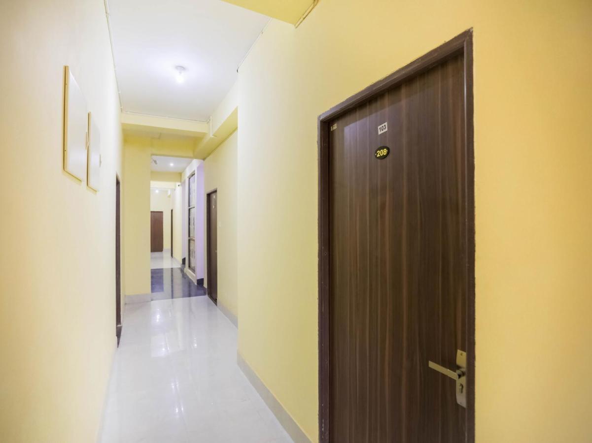 Flagship 76560 Hotel Vanss Bhubaneswar Bagian luar foto
