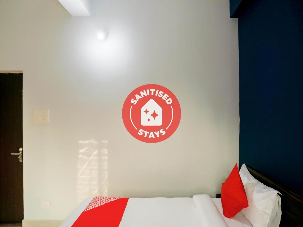 Flagship 76560 Hotel Vanss Bhubaneswar Bagian luar foto