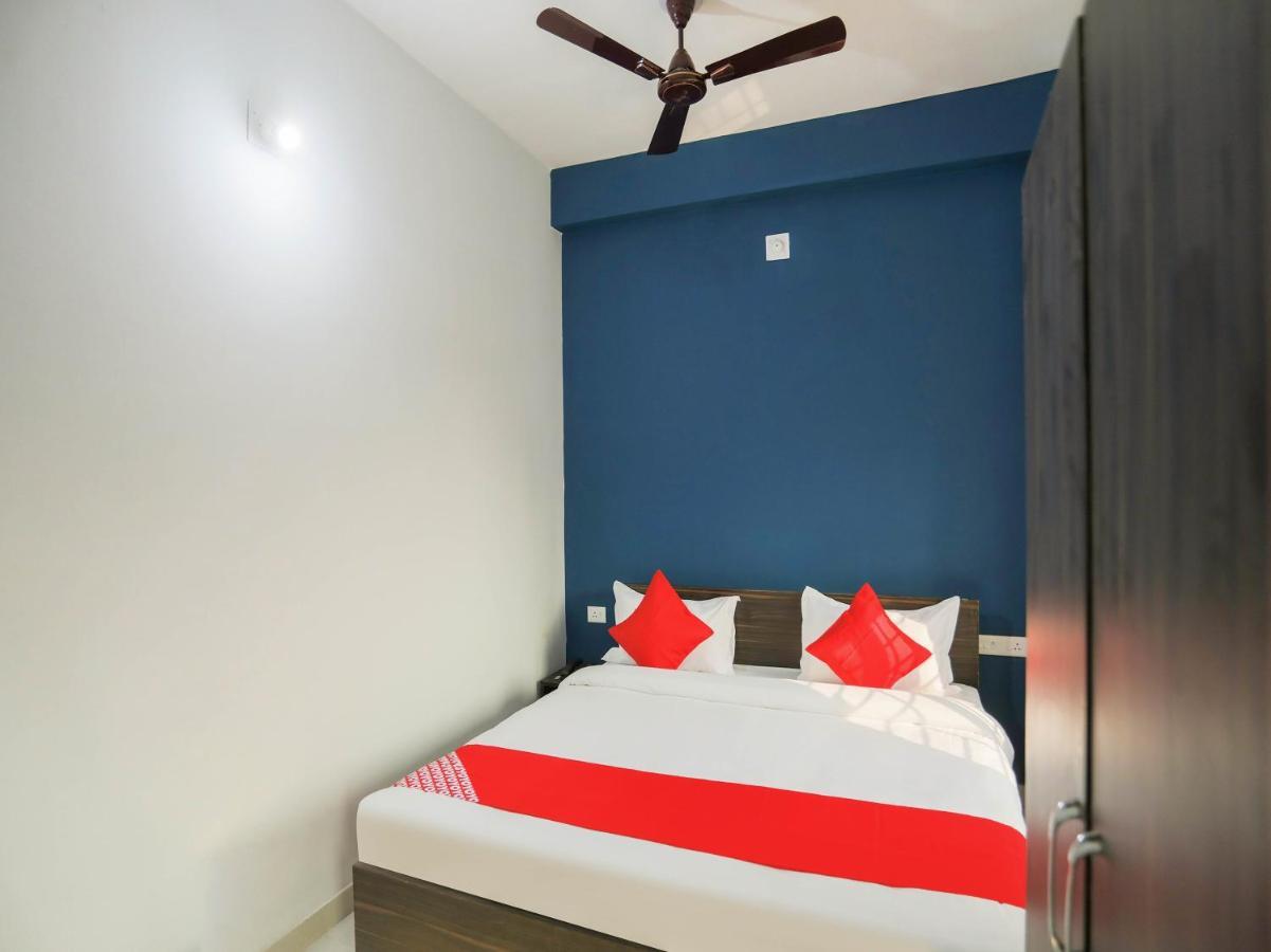 Flagship 76560 Hotel Vanss Bhubaneswar Bagian luar foto