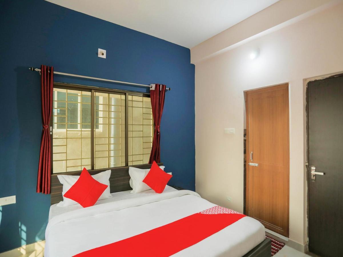Flagship 76560 Hotel Vanss Bhubaneswar Bagian luar foto