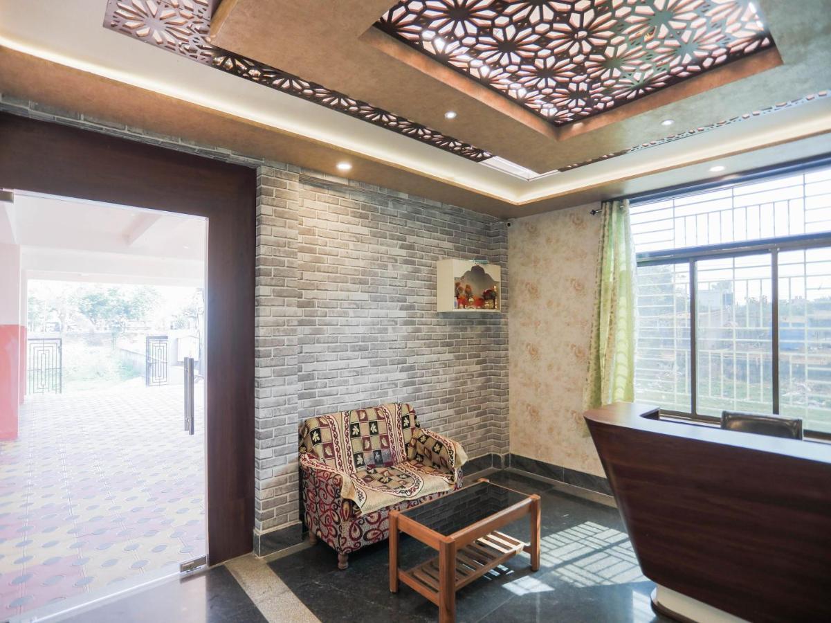 Flagship 76560 Hotel Vanss Bhubaneswar Bagian luar foto