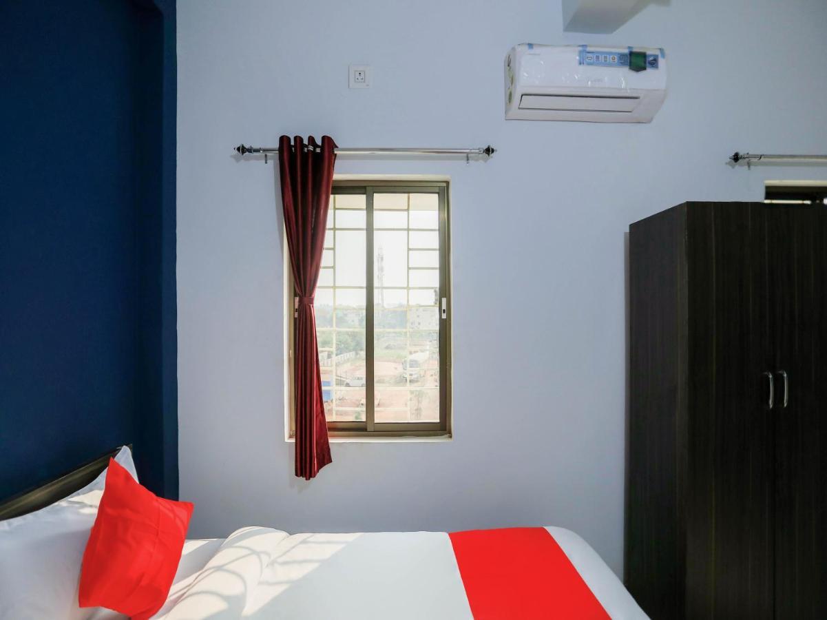 Flagship 76560 Hotel Vanss Bhubaneswar Bagian luar foto