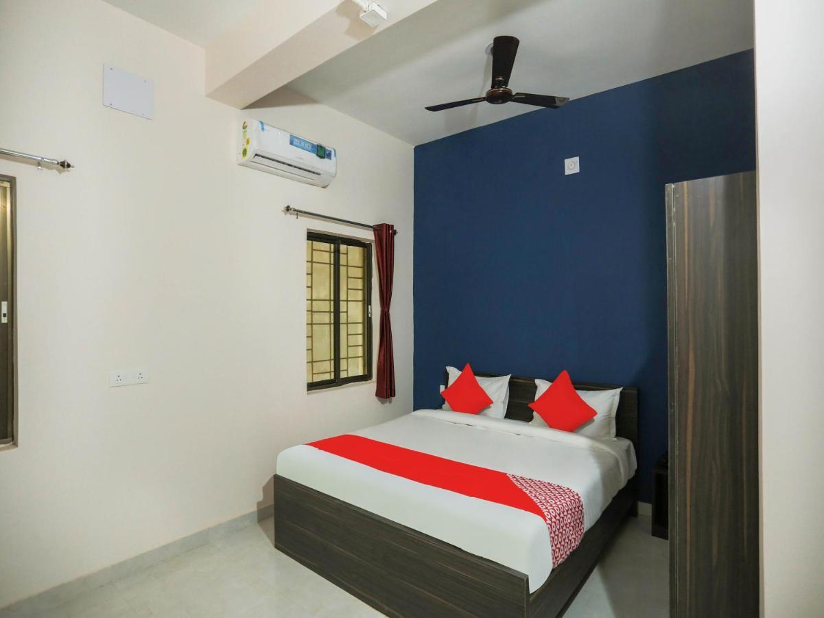 Flagship 76560 Hotel Vanss Bhubaneswar Bagian luar foto