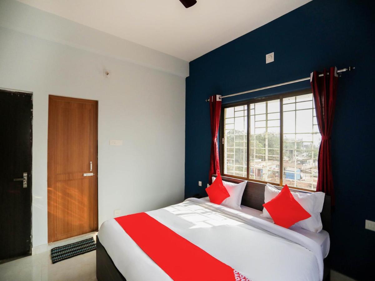 Flagship 76560 Hotel Vanss Bhubaneswar Bagian luar foto