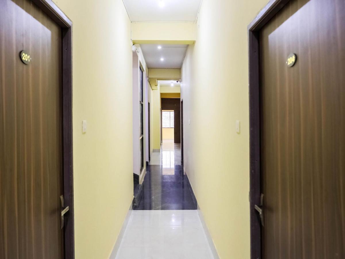 Flagship 76560 Hotel Vanss Bhubaneswar Bagian luar foto